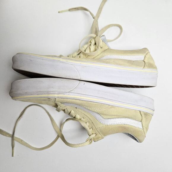 Vans Suede Leather Low Top Sneakers W8.5 M7 Pale Yellow Shoes Unisex - Picture 7 of 10